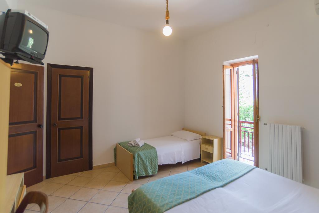 Hotel Alba Del Gargano Mattinata Exteriör bild