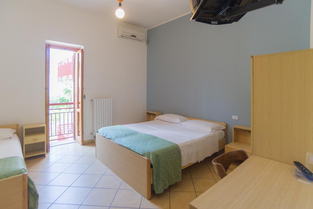 Hotel Alba Del Gargano Mattinata Exteriör bild